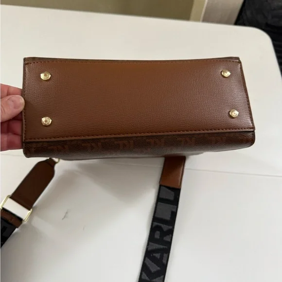 Karl Lagerfeld Paris Maybelle Satchel - Picture 3 of 8